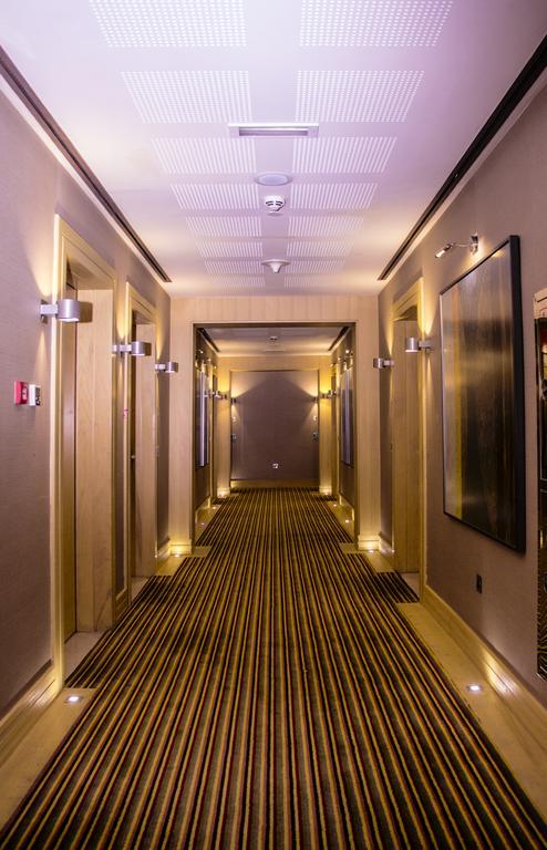 Halo Hotel Dubaj Kültér fotó