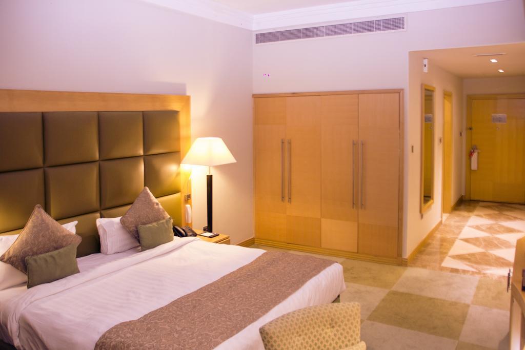 Halo Hotel Dubaj Kültér fotó